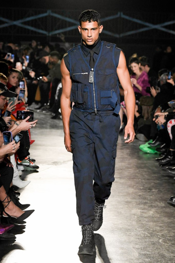 Fotoservizio/FW 20-21/MEN/SFILATA/ICEBERG/DP2/3