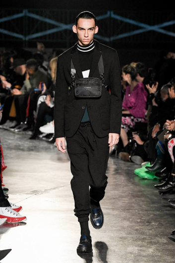 Fotoservizio/FW 20-21/MEN/SFILATA/ICEBERG/DP2/11