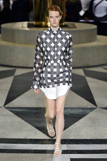 Fotoservizio/SS 2016/WOMEN/AQUILANO.RIMONDI/DP1/13