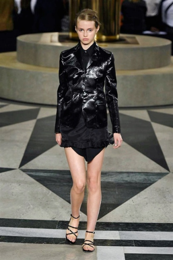 Fotoservizio/SS 2016/WOMEN/AQUILANO.RIMONDI/DP1/18