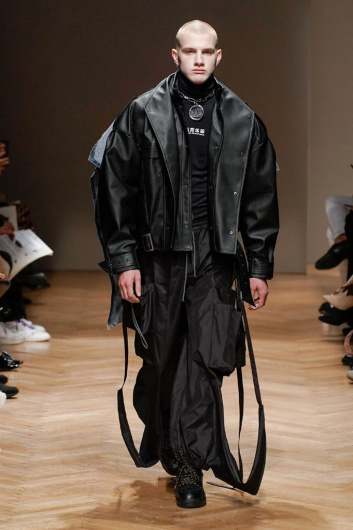 Fotoservizio/FW 20-21/MEN/SFILATA/RESHAKE/DP2/8
