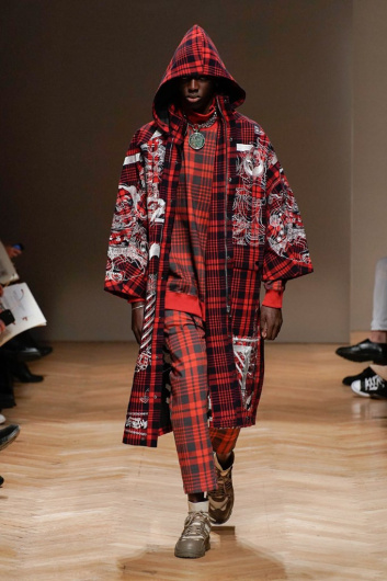 Fotoservizio/FW 20-21/MEN/SFILATA/RESHAKE/DP2/5