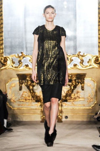 Fotoservizio/FW 2012-2013/WOMEN/MARCO DE VINCENZO/22