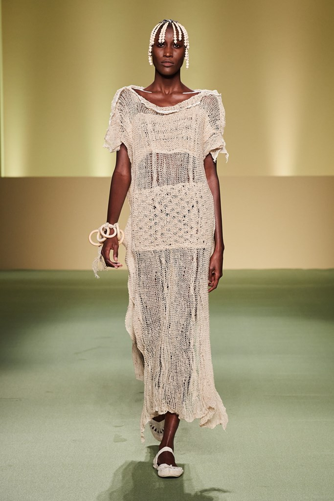 Fotoservizio/FW 21-22/WOMEN/SFILATA/WE ARE MADE IN ITALY (BLACK LIVES MATTER IN ITALIAN FASHION - COLLECTIVE)/DP2/3