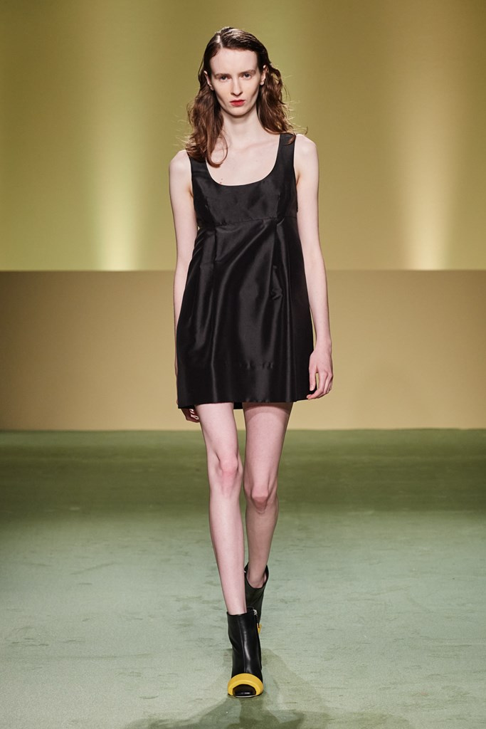 Fotoservizio/FW 21-22/WOMEN/SFILATA/WE ARE MADE IN ITALY (BLACK LIVES MATTER IN ITALIAN FASHION - COLLECTIVE)/DP2/21