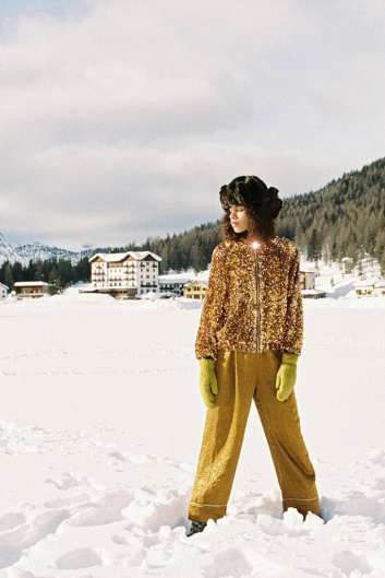 Fotoservizio/FW 21-22/WOMEN/PRESENTAZIONE/OOF WEAR/DP2/14