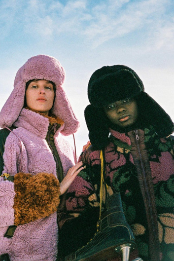 Fotoservizio/FW 21-22/WOMEN/PRESENTAZIONE/OOF WEAR/DP2/17