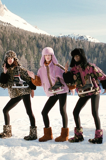 Fotoservizio/FW 21-22/WOMEN/PRESENTAZIONE/OOF WEAR/DP2/22