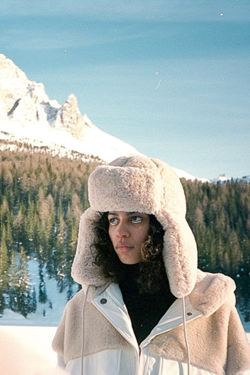 Fotoservizio/FW 21-22/WOMEN/PRESENTAZIONE/OOF WEAR/DP2/28