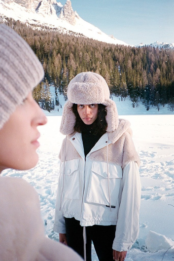 Fotoservizio/FW 21-22/WOMEN/PRESENTAZIONE/OOF WEAR/DP2/29