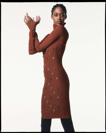 Fotoservizio/FW 21-22/WOMEN/PRESENTAZIONE/DES PHEMMES/DP2/4