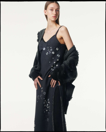Fotoservizio/FW 21-22/WOMEN/PRESENTAZIONE/DES PHEMMES/DP2/5