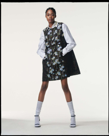 Fotoservizio/FW 21-22/WOMEN/PRESENTAZIONE/DES PHEMMES/DP2/23