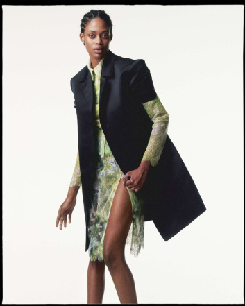 Fotoservizio/FW 21-22/WOMEN/PRESENTAZIONE/DES PHEMMES/DP2/20