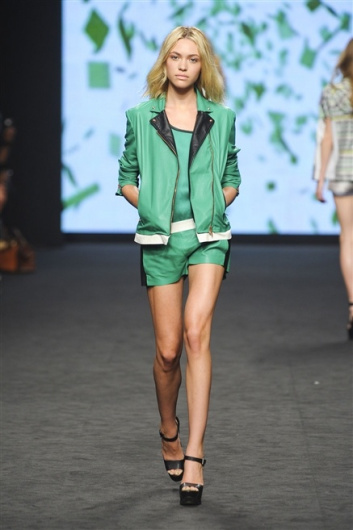 Fotoservizio/SS 2012/WOMEN/C'N'C COSTUME NATIONAL/7