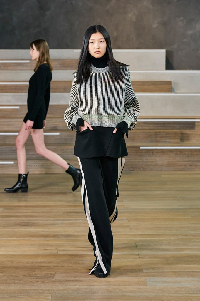 Fotoservizio/FW 21-22/WOMEN/SFILATA/SIMONA MARZIALI - MRZ/DP2/23