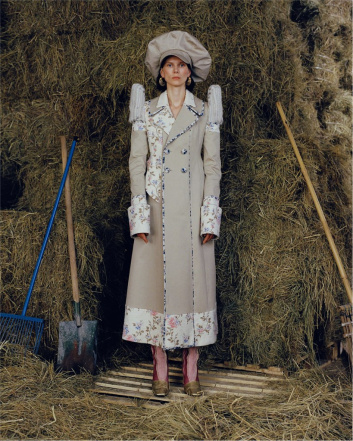 Fotoservizio/FW 21-22/WOMEN/PRESENTAZIONE/SARA WONG/DP2/0