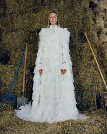 Fotoservizio/FW 21-22/WOMEN/PRESENTAZIONE/SARA WONG/DP2/2