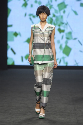 Fotoservizio/SS 2012/WOMEN/C'N'C COSTUME NATIONAL/9