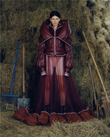 Fotoservizio/FW 21-22/WOMEN/PRESENTAZIONE/SARA WONG/DP2/36