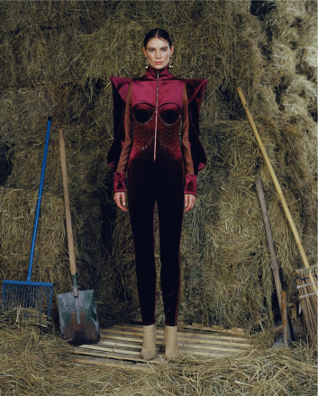 Fotoservizio/FW 21-22/WOMEN/PRESENTAZIONE/SARA WONG/DP2/38