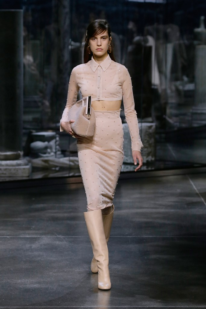 Fotoservizio/FW 21-22/WOMEN/SFILATA/FENDI/DP2/18