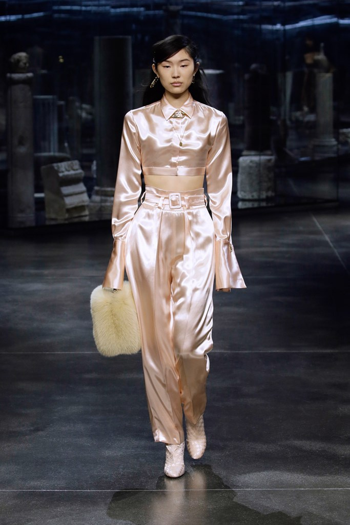Fotoservizio/FW 21-22/WOMEN/SFILATA/FENDI/DP2/20