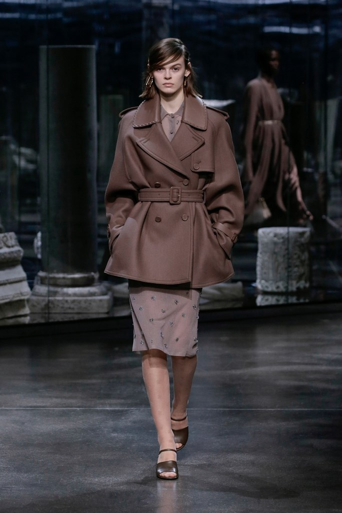 Fotoservizio/FW 21-22/WOMEN/SFILATA/FENDI/DP2/25