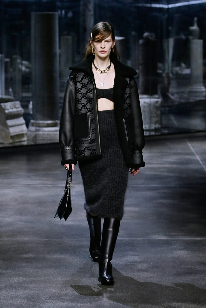 Fotoservizio/FW 21-22/WOMEN/SFILATA/FENDI/DP2/47