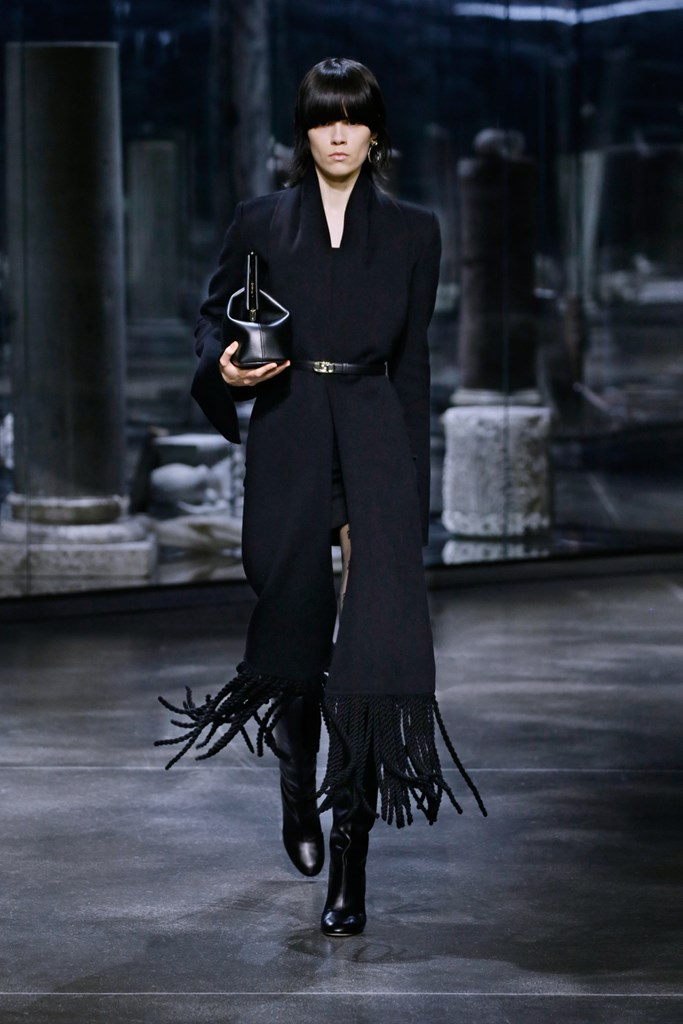 Fotoservizio/FW 21-22/WOMEN/SFILATA/FENDI/DP2/49