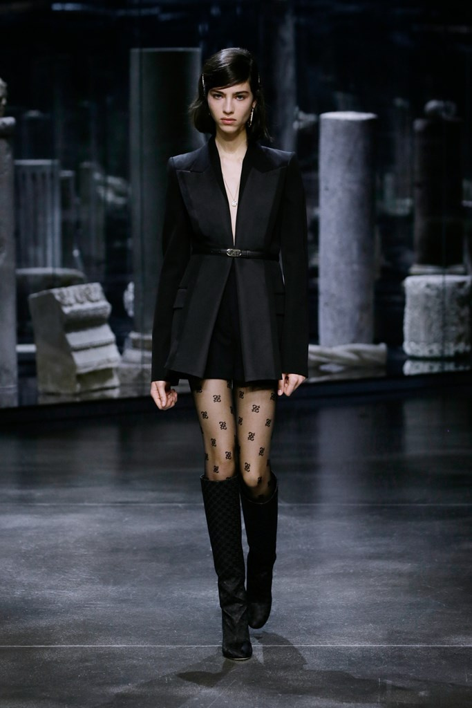 Fotoservizio/FW 21-22/WOMEN/SFILATA/FENDI/DP2/53
