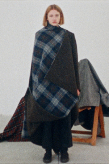 Fotoservizio/FW 21-22/WOMEN/SFILATA/FABIO QUARANTA/DP2/9