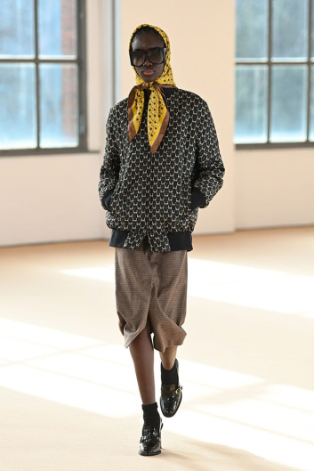 Fotoservizio/FW 21-22/WOMEN/SFILATA/MAX MARA/DP2/14