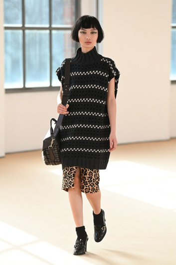 Fotoservizio/FW 21-22/WOMEN/SFILATA/MAX MARA/DP2/15