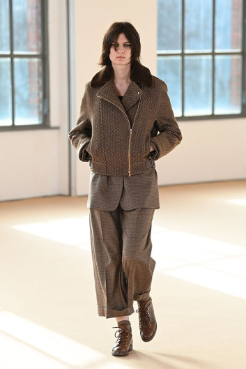 Fotoservizio/FW 21-22/WOMEN/SFILATA/MAX MARA/DP2/16