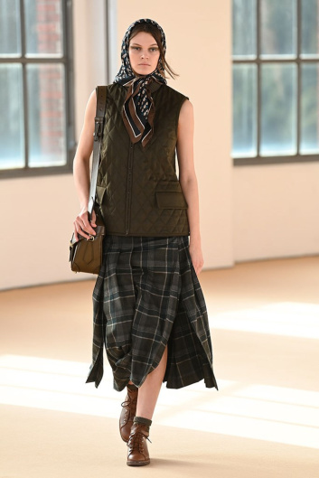 Fotoservizio/FW 21-22/WOMEN/SFILATA/MAX MARA/DP2/9
