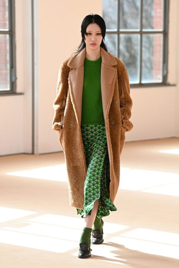 Fotoservizio/FW 21-22/WOMEN/SFILATA/MAX MARA/DP2/20