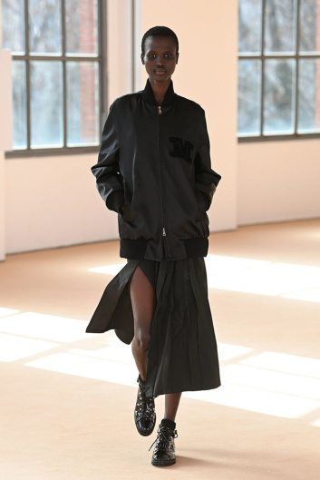Fotoservizio/FW 21-22/WOMEN/SFILATA/MAX MARA/DP2/40