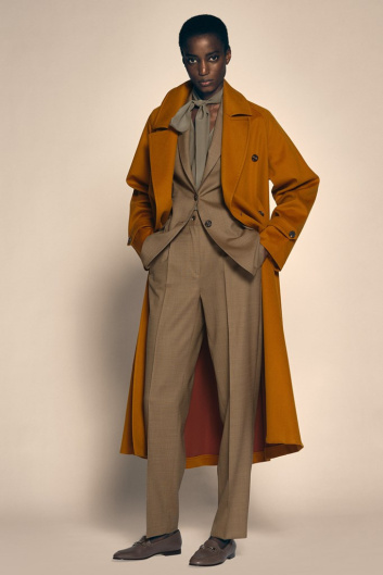 Fotoservizio/FW 21-22/WOMEN/PRESENTAZIONE/KITON/DP2/0