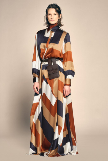 Fotoservizio/FW 21-22/WOMEN/PRESENTAZIONE/KITON/DP2/5