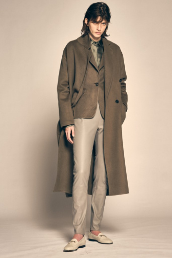 Fotoservizio/FW 21-22/WOMEN/PRESENTAZIONE/KITON/DP2/15