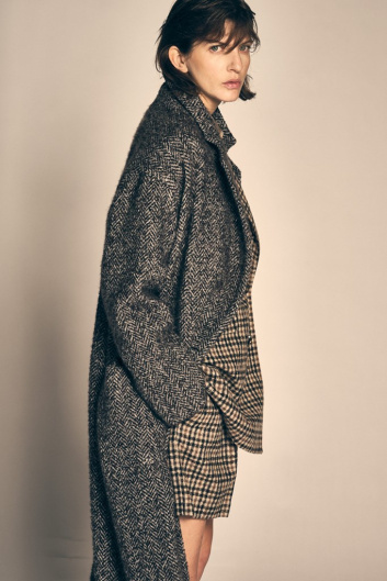 Fotoservizio/FW 21-22/WOMEN/PRESENTAZIONE/KITON/DP2/16