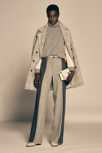 Fotoservizio/FW 21-22/WOMEN/PRESENTAZIONE/KITON/DP2/29
