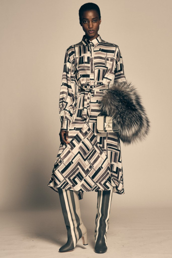 Fotoservizio/FW 21-22/WOMEN/PRESENTAZIONE/KITON/DP2/24