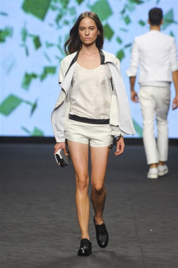 Fotoservizio/SS 2012/WOMEN/C'N'C COSTUME NATIONAL/14