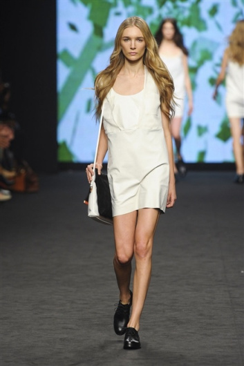 Fotoservizio/SS 2012/WOMEN/C'N'C COSTUME NATIONAL/15