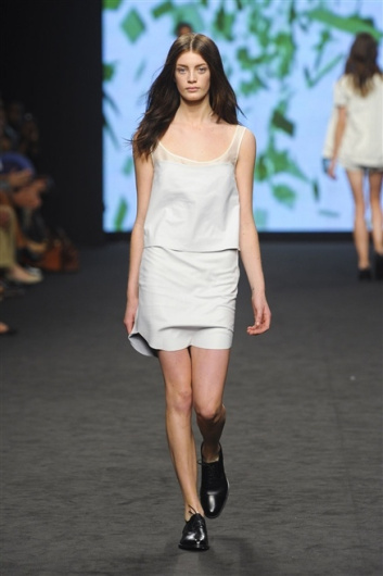 Fotoservizio/SS 2012/WOMEN/C'N'C COSTUME NATIONAL/16