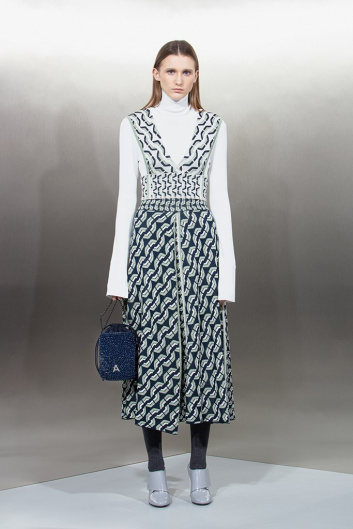 Fotoservizio/FW 21-22/WOMEN/SFILATA/ANTEPRIMA/DP2/11