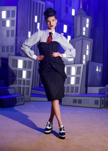 Fotoservizio/FW 21-22/WOMEN/SFILATA/MOSCHINO/DP2/2