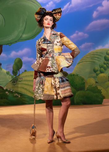 Fotoservizio/FW 21-22/WOMEN/SFILATA/MOSCHINO/DP2/9